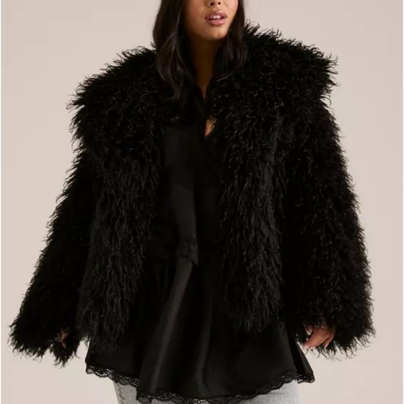 Torrid Festi Black Wide Collar Faux Fur Jacket - Picture 2 of 7